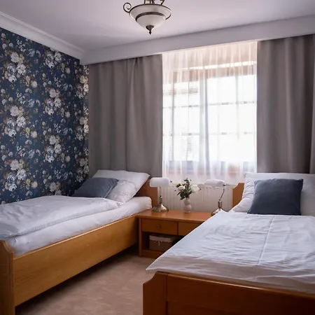 Lhotka Gasthuis 4*