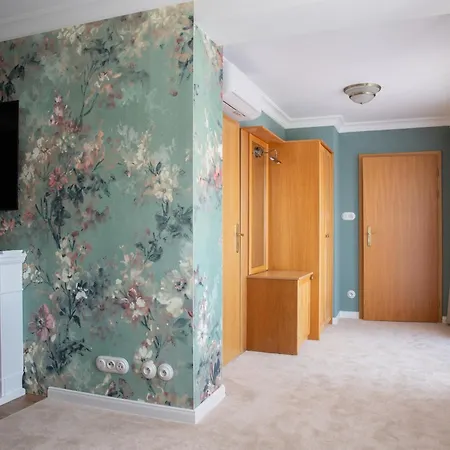 Gasthuis Lhotka 4*